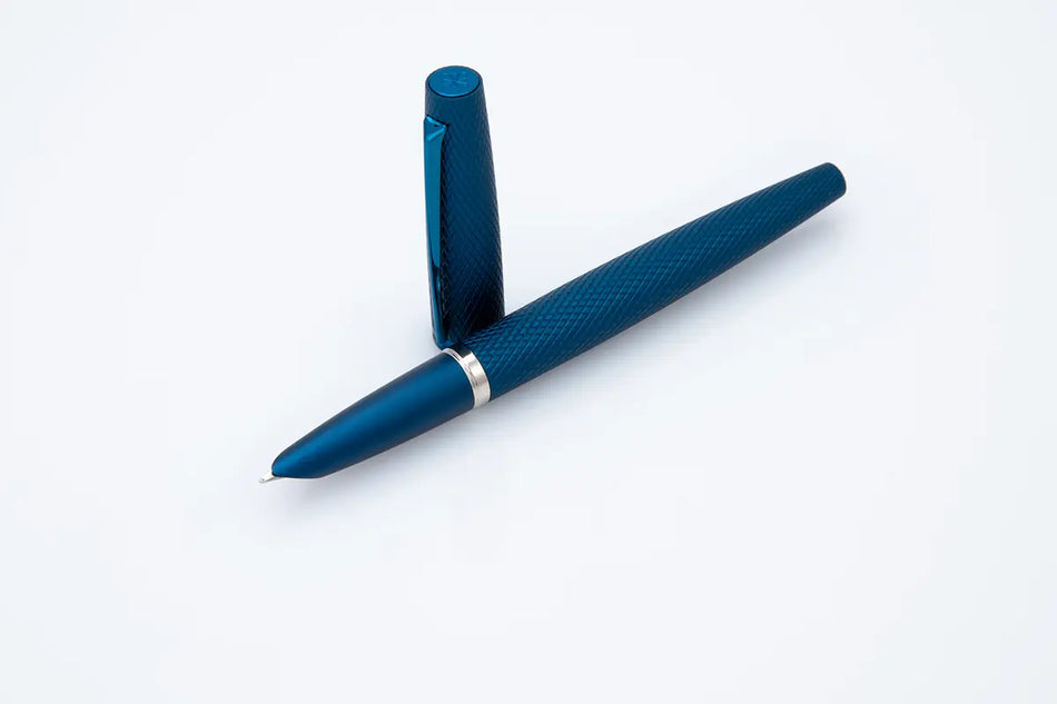 Diplomat Viper Fountain Pen Blue Guilloche - Fine/Medium