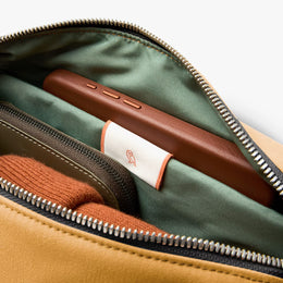 Bellroy Classic Sling 5L - Camel