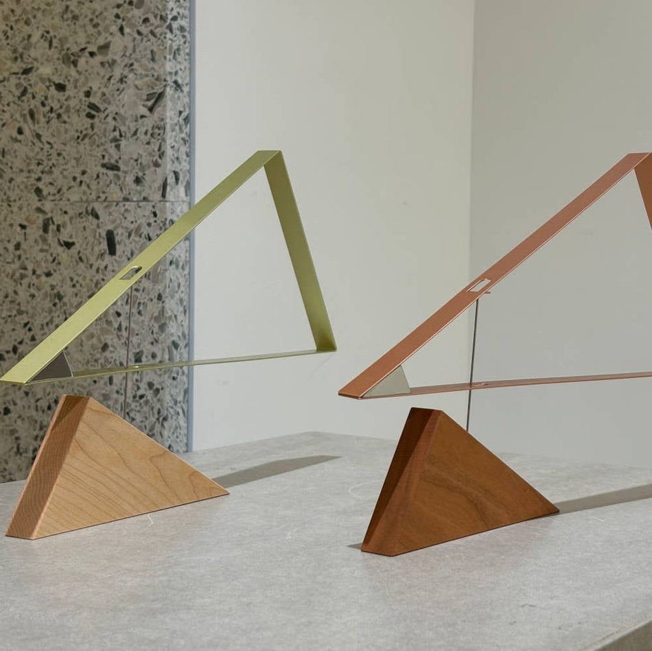 Moving sculpture Plant dyed Aluminum | Sail away: Pink