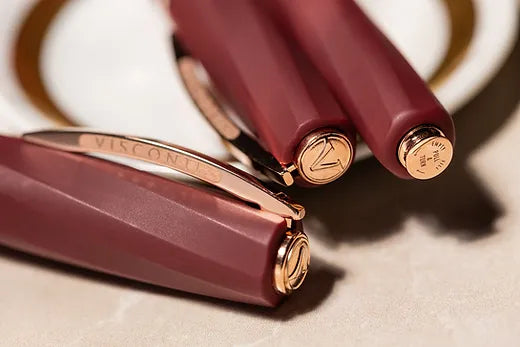 Visconti Divina Matte Bordeaux Fountain pen