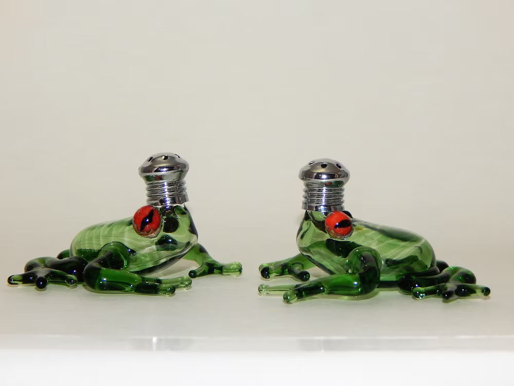 Salt & Pepper Shakers - Green Frog