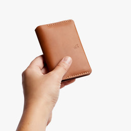 Bellroy Under Cover - Caramel