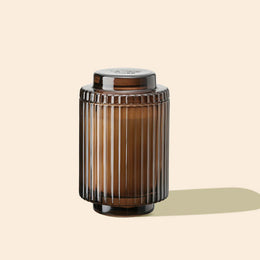 La Jolie Muse - Amelie - Saffron & Oud 7oz Candle