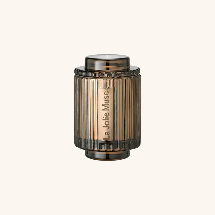 La Jolie Muse - Amelie - Hearth & Velvet Flames 3oz Candle