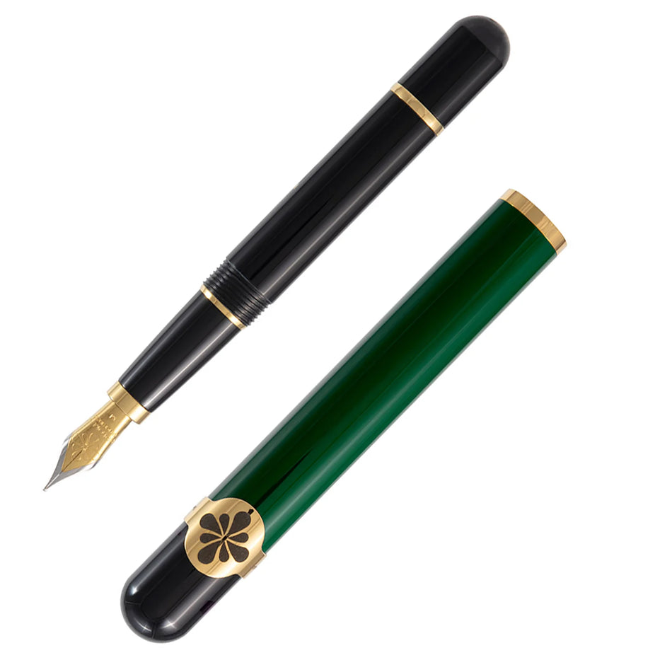 Diplomat XO Fountain Pen - Lacquered Green/Gold