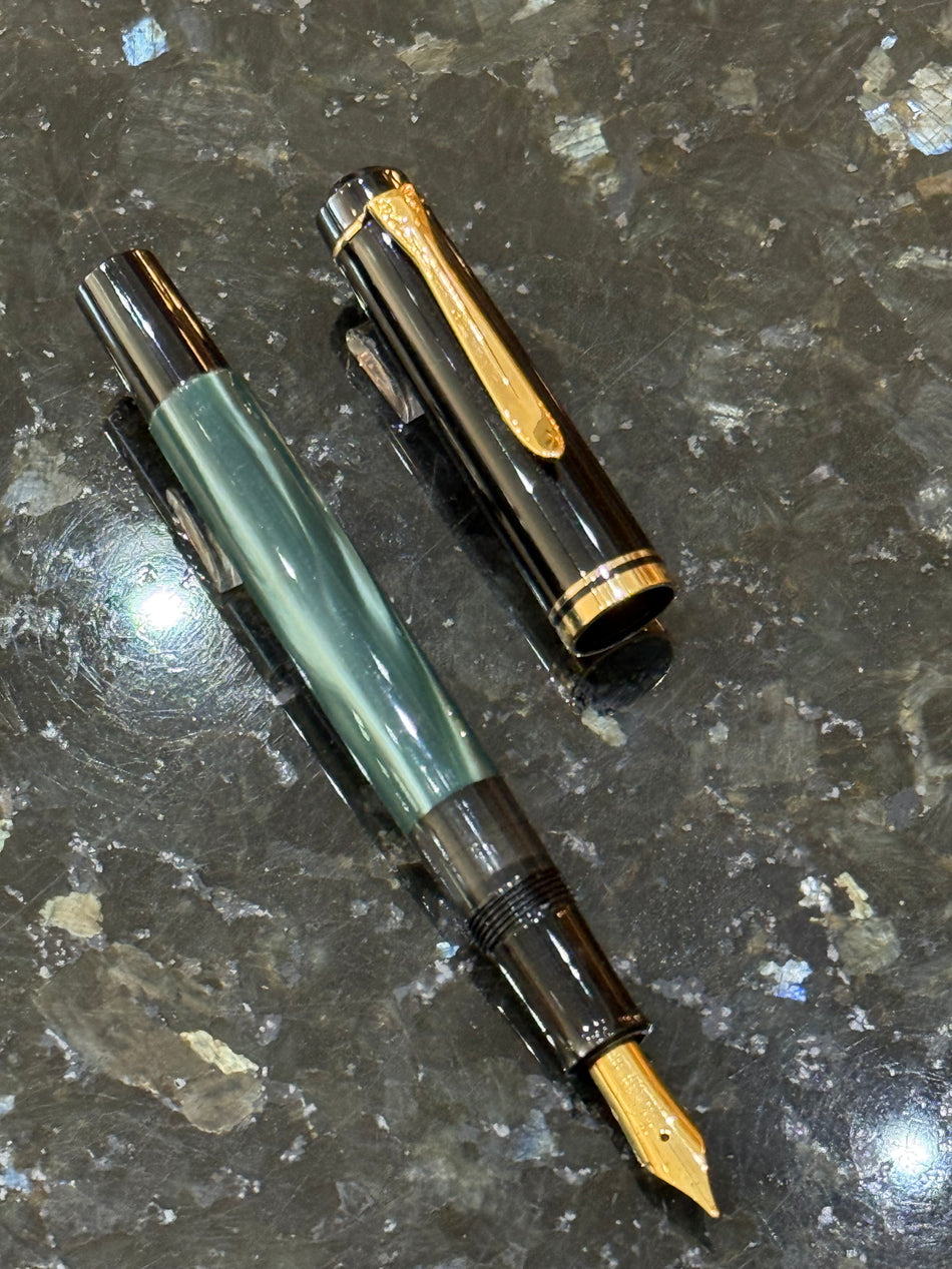 Pelikan 200 Series Fountain Pen Green Marble with Black - Fine - Medium PRE-LOVED