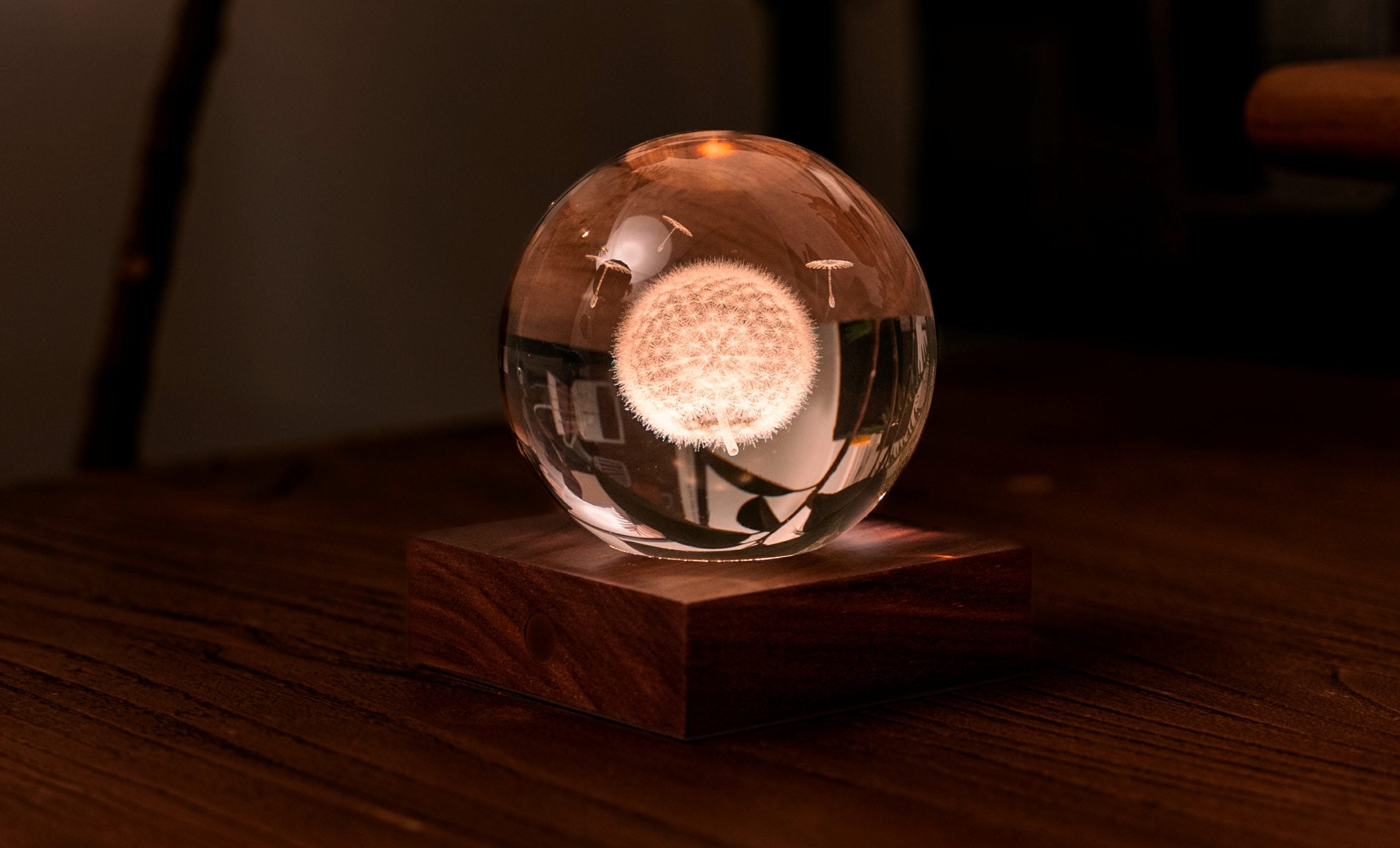 Gingko Amber Crystal Light