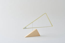 Moving sculpture Plant dyed Aluminum | Sail away: Pink