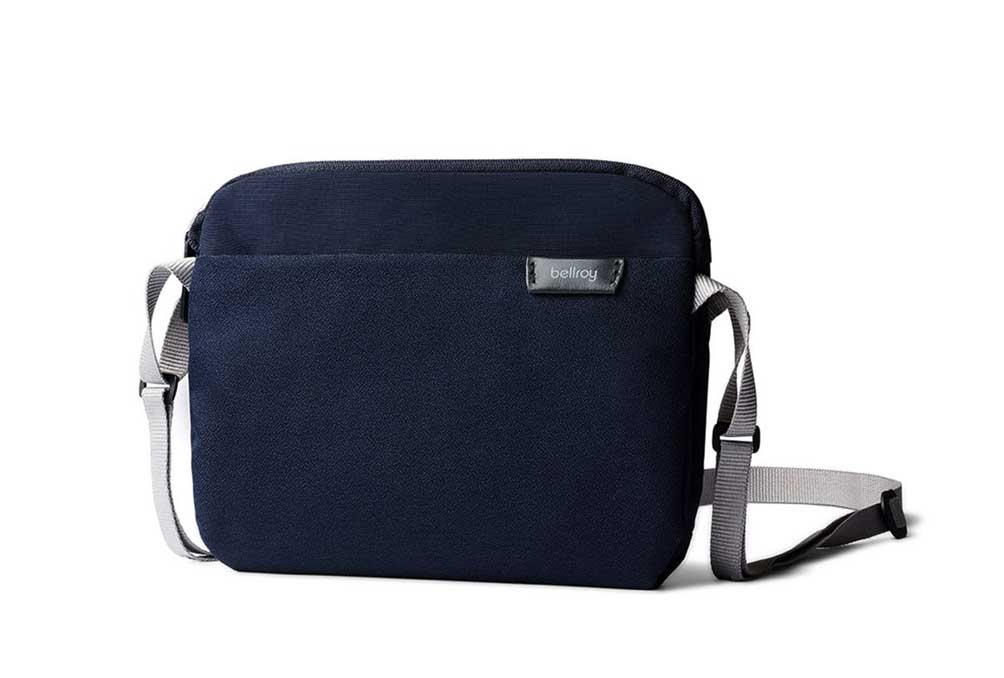 Amazon.com: Bellroy City Pouch Plus - Melbourne Black