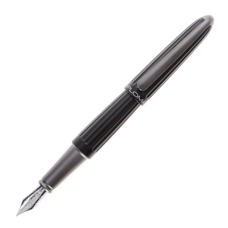 Diplomat Aero Fountain Pen - Black
