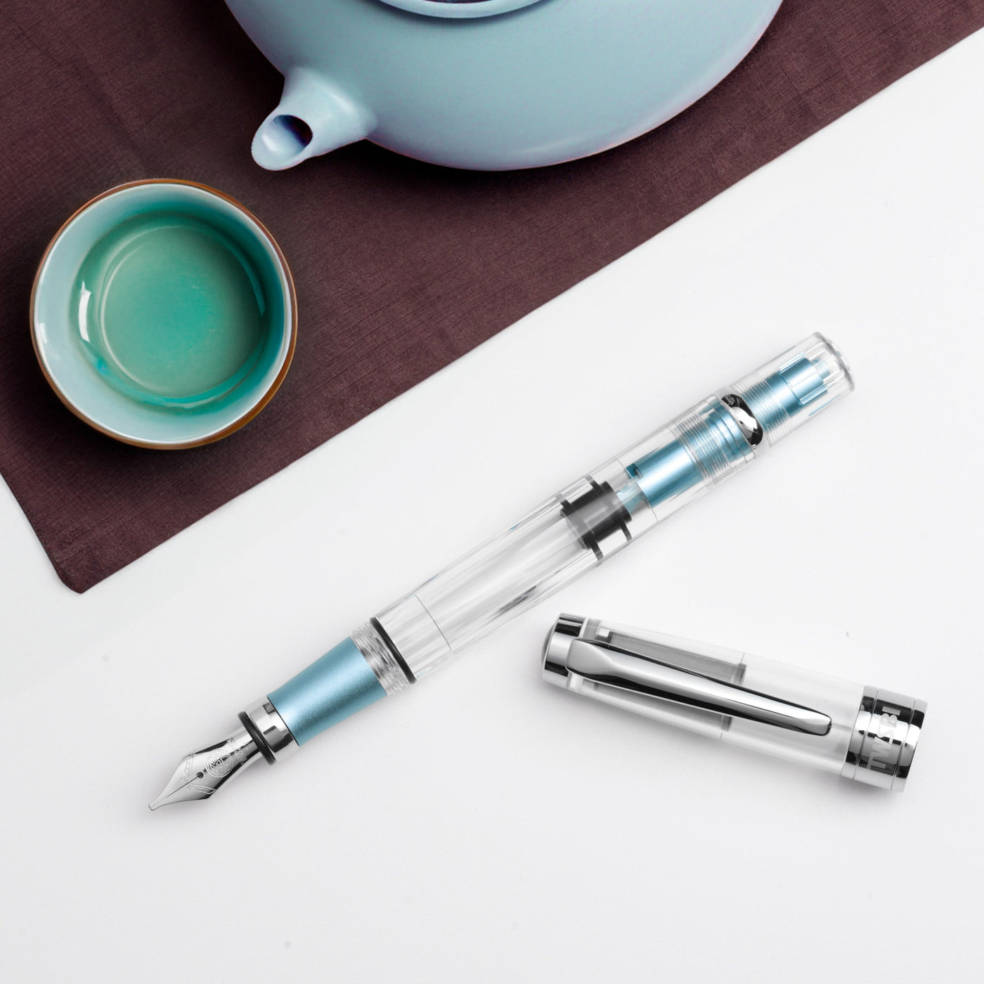 Twsbi Diamond 580ALR Fountain Pen - Iceberg Blue (d)