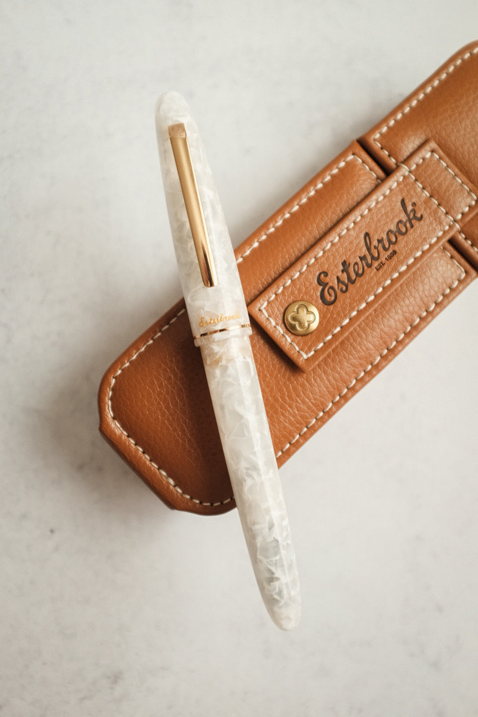 Esterbrook Estie Fountain Pen - Winter White - Gold Trim