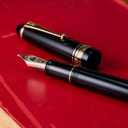 Pilot Custom 743 Fountain Pen - Black with Gold Trim